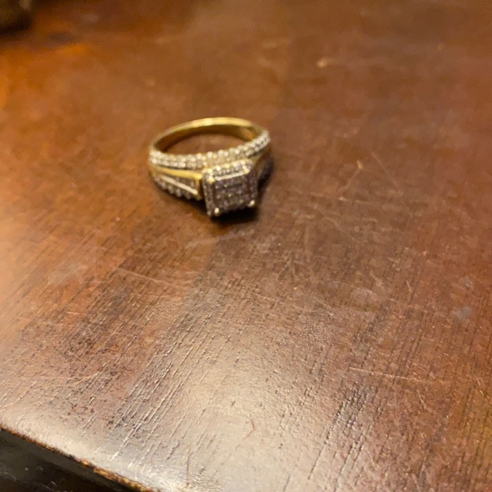 14kt Engagement Ring with Diamonds